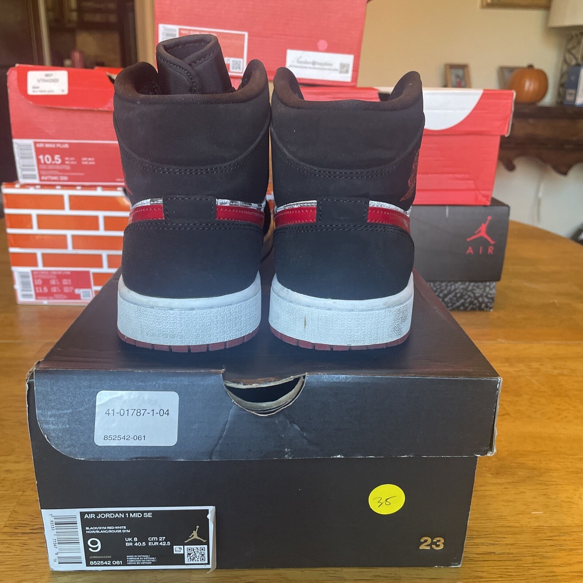 Size 9 - Air Jordan 1 SE Mid Newspaper Air Times Can See All