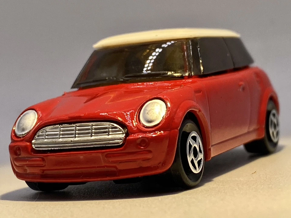 Majorette🔥2002 Nuevo Mini Cooper-Rojo - 1/56- Como Nuevo 🔥 Foto 4 de 4