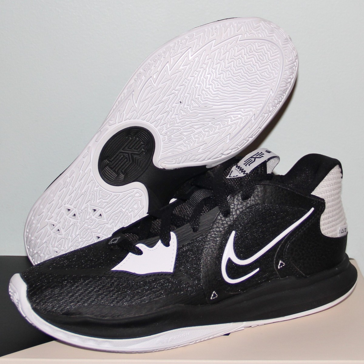 Nike Kyrie Low 5 TB Basketball Shoes Mens 6.5 DO9617-002 Black