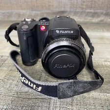 FUJIFILM FinePix 6900 Zoom Digital Camera For Parts