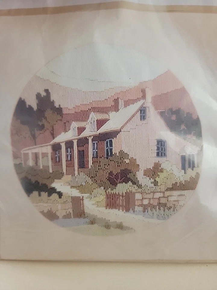 Unfinished Semco Cottage Garden 3094 Long Stitch Kit Round Picture — 第 2/3 张图片