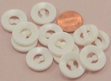 Lot of 12 Cream Plastic Buttons 3/4" 19.5mm # 6938