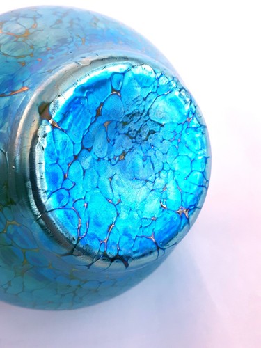 Antique Loetz Papillon Iridescent hand blown Neon blue/green glass vase 6 inch - Picture 3 of 17