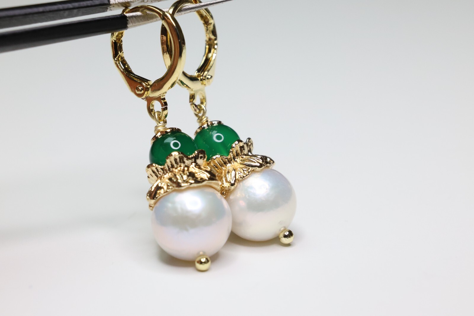 Boucles d'oreilles créoles perles de culture pierre naturelle calcédoine 1972 pour femme