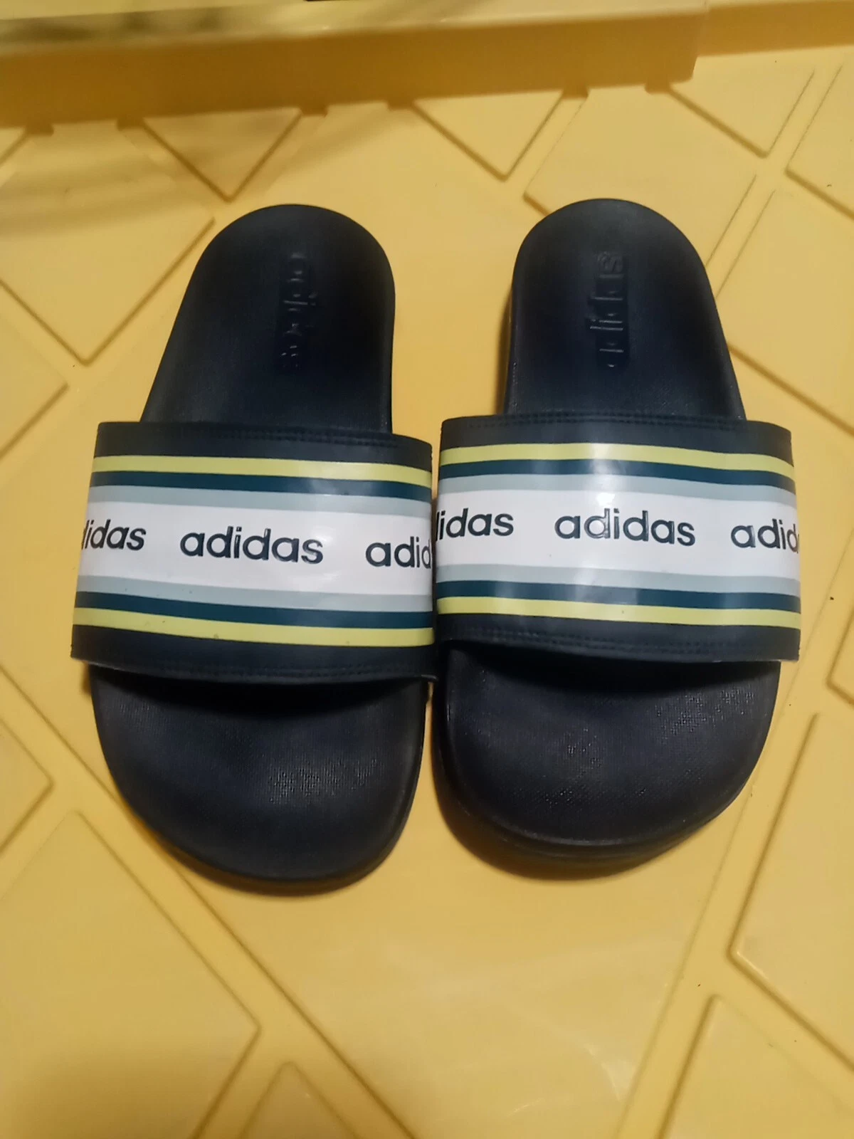 Sandali Adidas Farm Rio Adilette comodi slide donna taglia 5