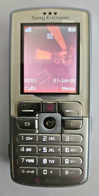 SONY ERICSSON D750i GÜNSTIGES HANDY - ENTSPERRT MIT NEUEM LADEGERÄT UND GARANTIE