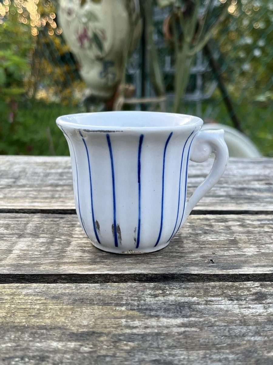 Lot De 44 Tasses à Café Anciennes - Porcelaine Blanche - Vintage Gobelets Coquetiers