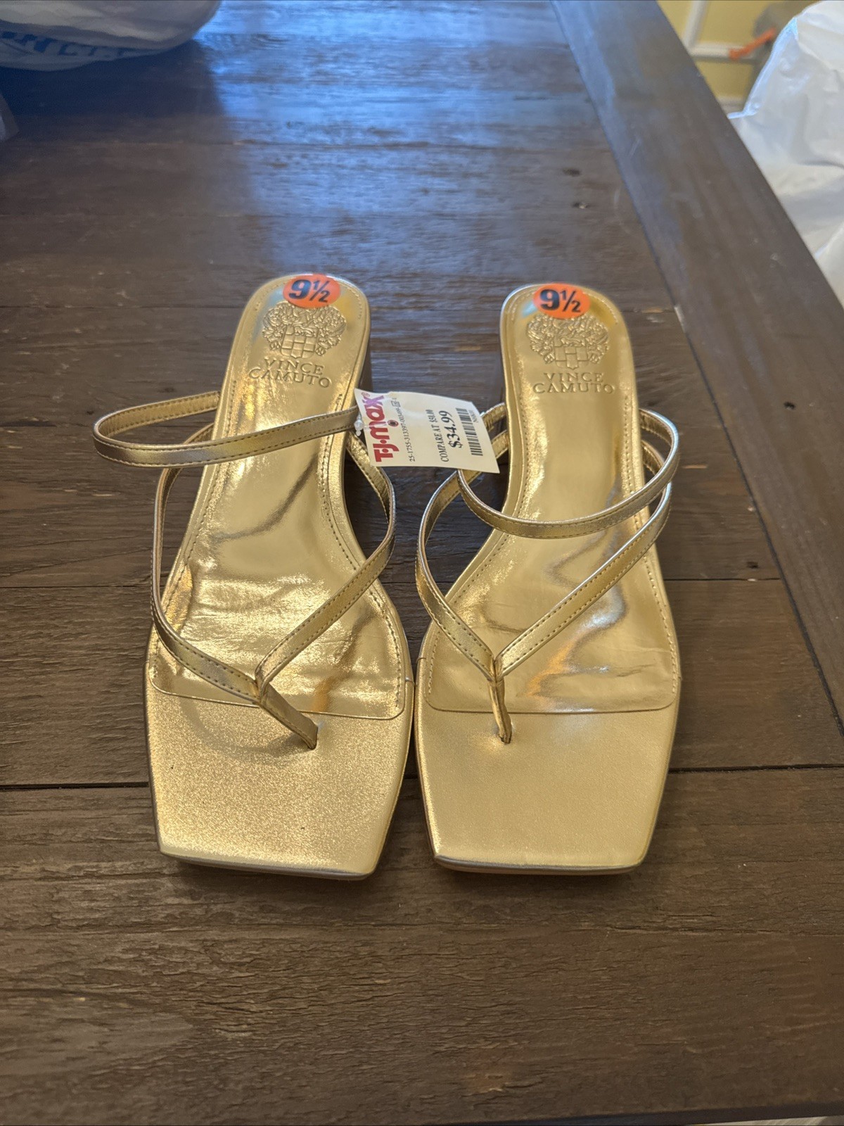 Vince Camuto Gold Sandals Size 9.5 NWT Rare