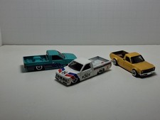 Hot Wheels 93 Nissan Hardbody X2 34th Convention Premium 75 Datsun Sunny Loose
