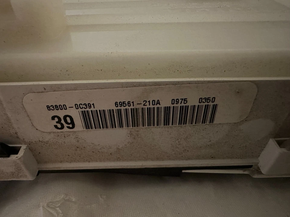 Cuadro de instrumentos velocímetro Toyota Tundra 2005 y 06 8 cilindros 195.559 millas Foto 3 de 3