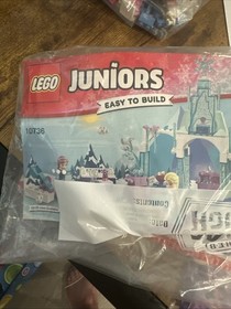 LEGO Juniors: Anna and Elsa's Frozen Playground (10736)