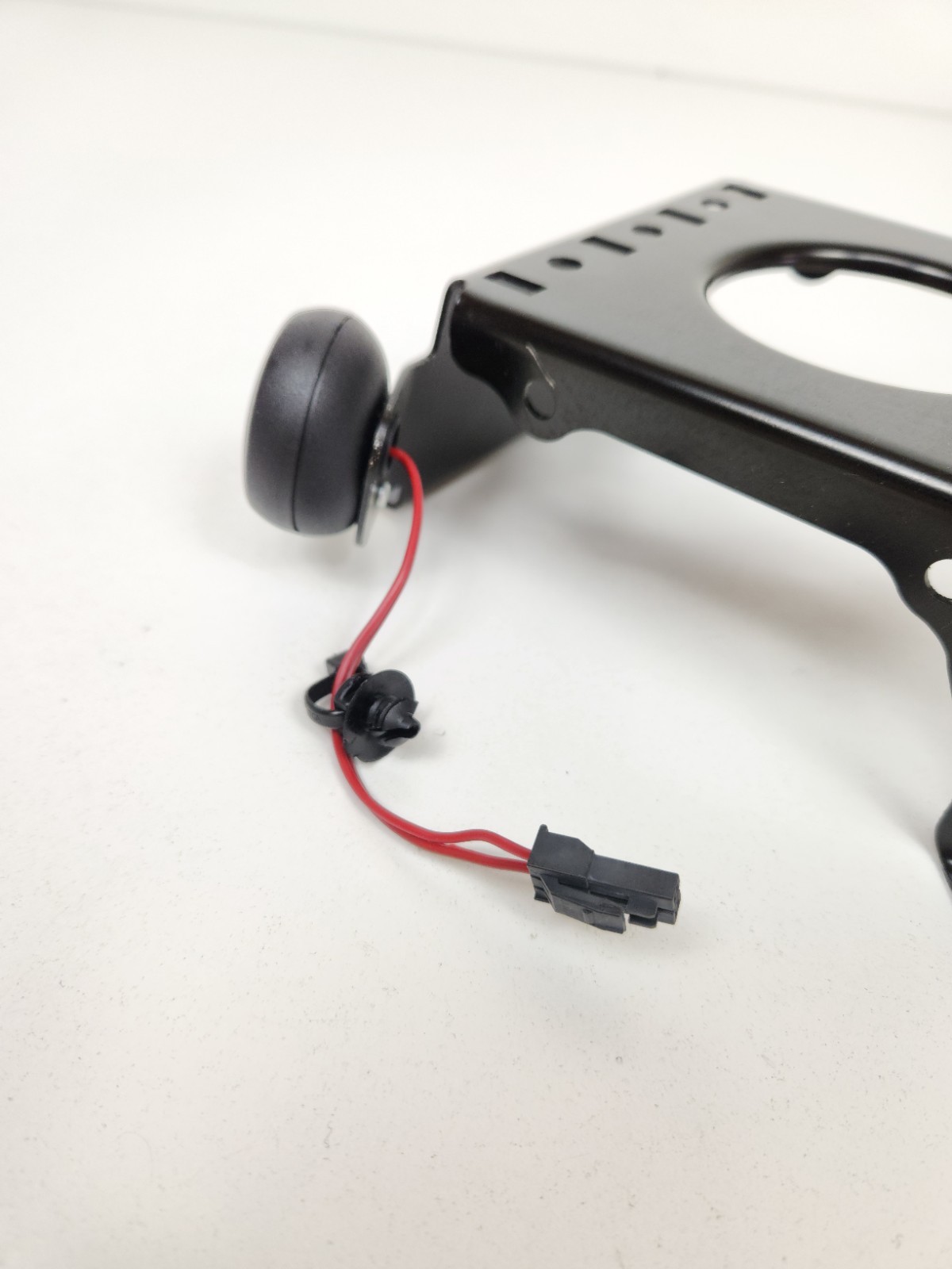 2015-2017 MCLAREN 675LT RADIO SOUND AMPLIFIER CONTROL MODULE SUPPORT BRACKET 