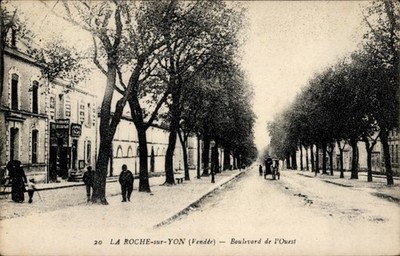 CPA La Roche-sur-Yon Vendée, Boulevard de Ouest - 4739367