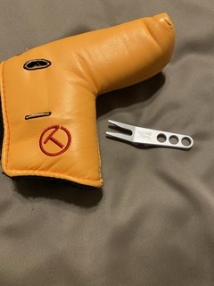 Scotty Cameron Circle T Studio Design Yellow Putter Headcover with Pivot Tool