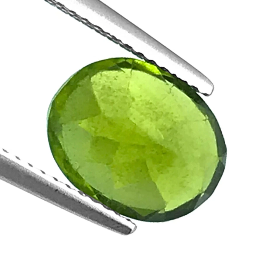 4.04ct Beautiful Green Hydrogrossular Garnet 100% natural earth mined Russia - Image 3 of 4