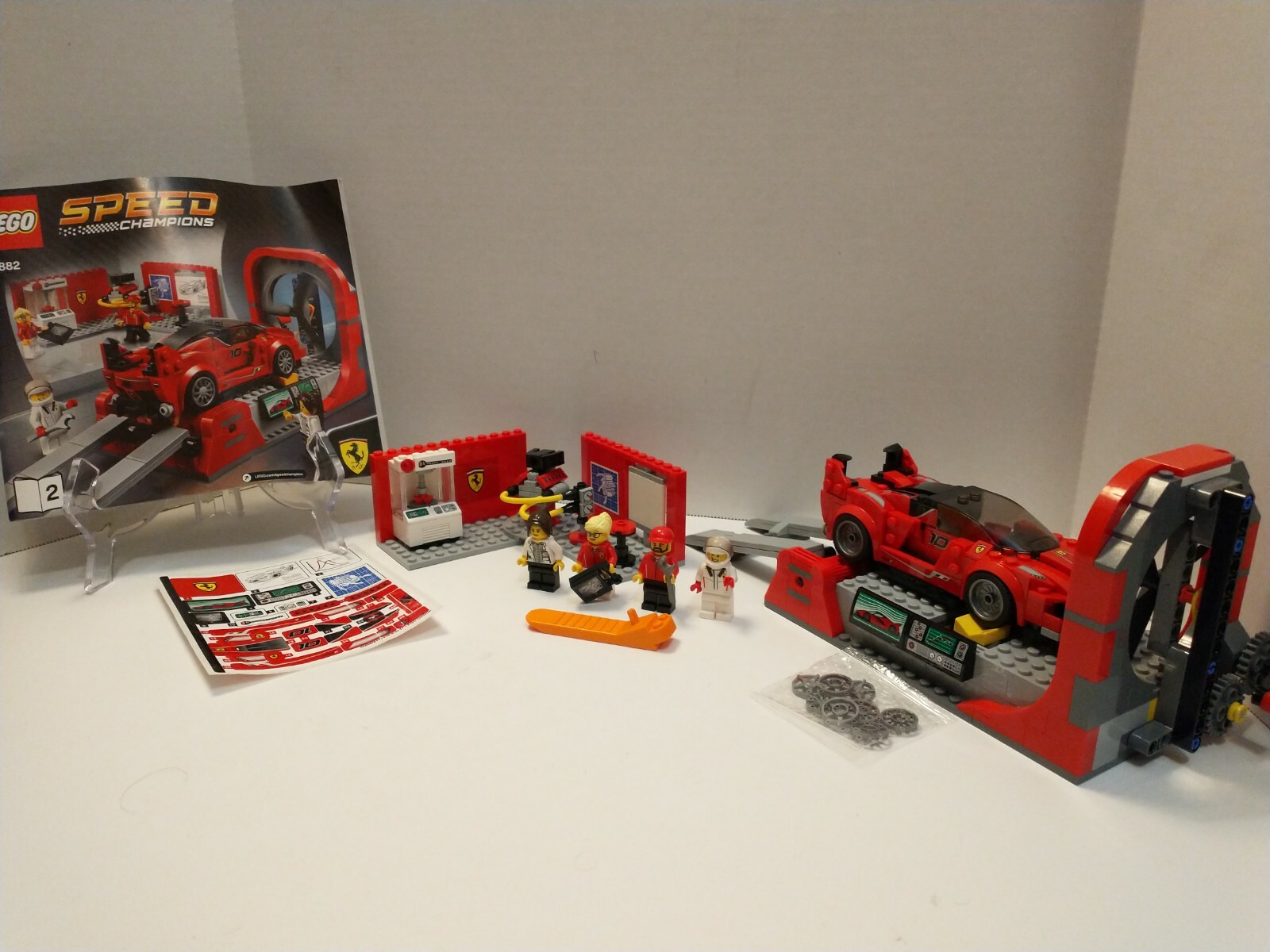 lego speed champions ferrari fxx k & development center