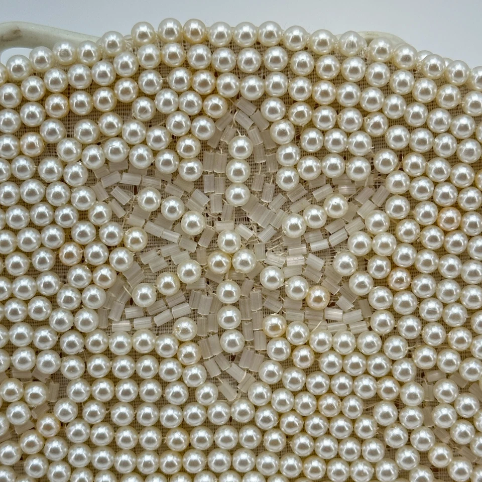 Bolso sin asas de noche con cuentas marfil de colección forro satinado fiesta formal 8" hecho en Japón Foto 4 de 4