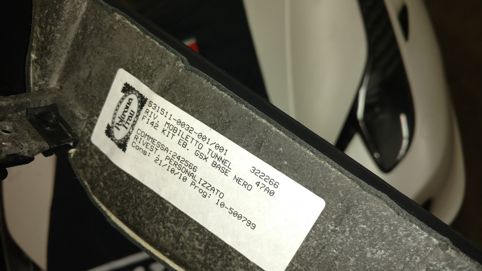 FERRARI 458 ITALIA SPIDER INTERIOR CENTER CONSOLE TUNNEL PANEL OEM 812867