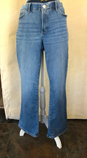 Lee Women  s Size 16 Regular Fit Bootcut Mid Rise Flex Motion Light Wash Jeans