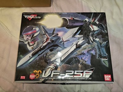 BANDAI SPIRITS 1/72 VF-25F Messiah Valkyrie Alto Custom Macross Modellbausatz
