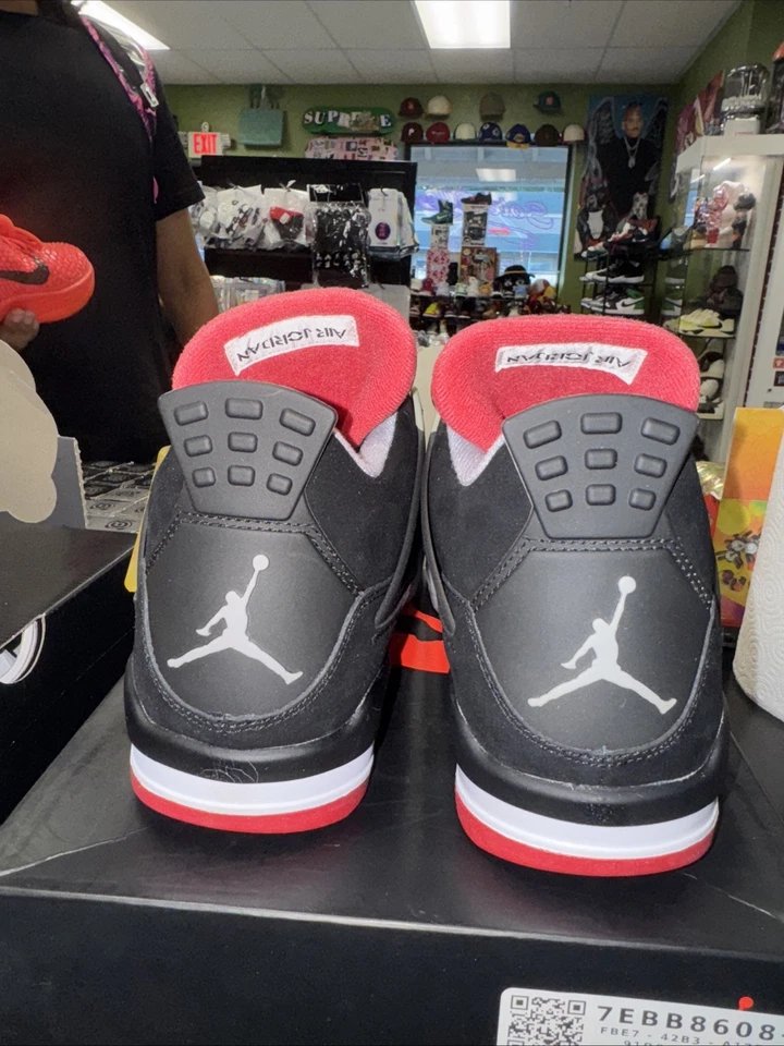 Talla 10 - Jordan 4 Retro Bred lanzamiento 2012 Foto 4 de 4