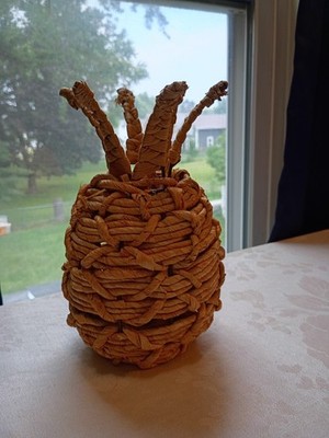 Pineapple Shaped Woven Wicker Rattan Fruit Decor Beachy Tiki Tropical 9''Tx5''Dia