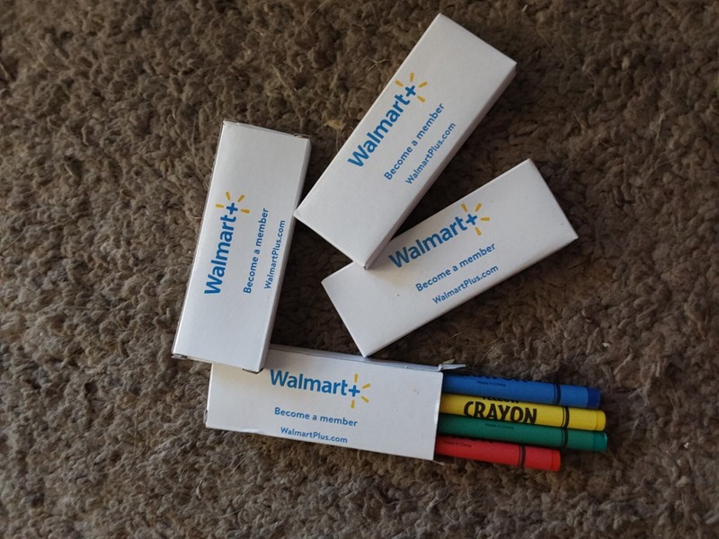 4 SMALL BOXES ADVERTISING FOR WAL-MART  4 CRAYONS PER BOX  = 16 CRAYONS TOTAL