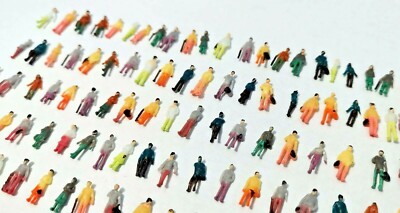 100 Stück Figuren Spur N 1:160 Modellbahn bemalt stehend Reisende NEU aus DE