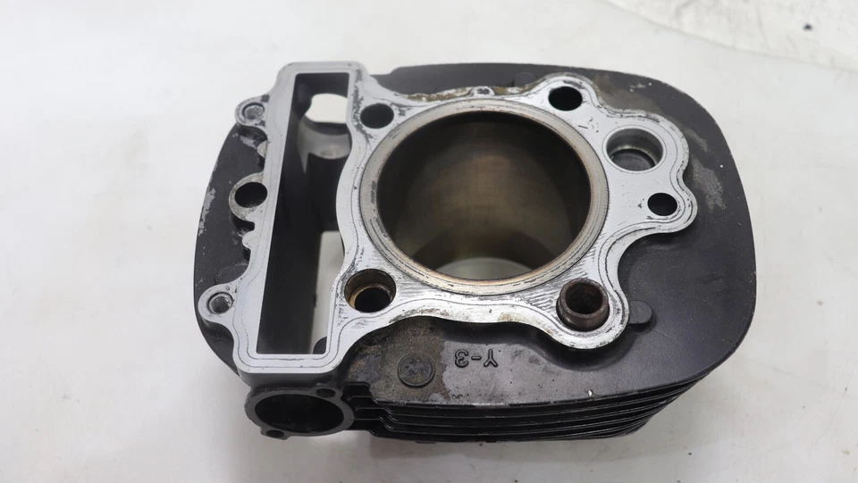 Yamaha V Star 650 2002 bloque de pistón trasero Foto 2 de 4