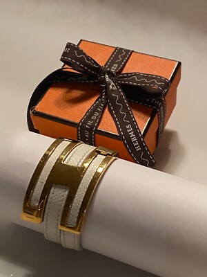 Authentic Hermes Pousse Pousse Bracelet White Epsom with Gold Hardware Rare