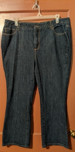 SECRETLY SLENDER BOOTCUT JEANS 