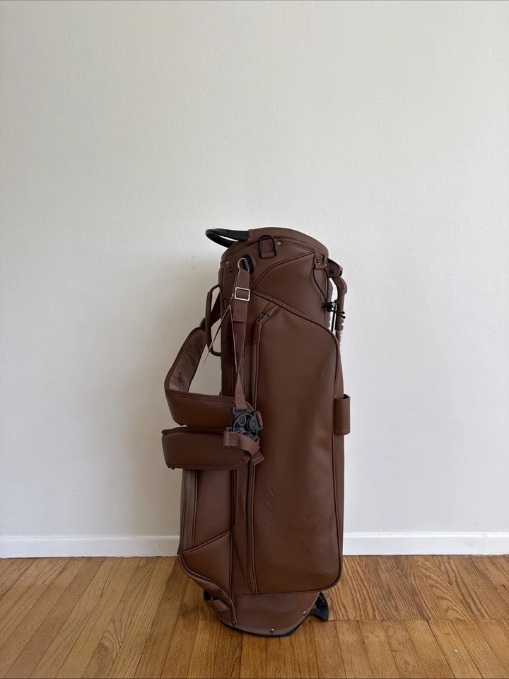 Bolsa de golf Maxfli moderna clásica con soporte Foto 3 de 4