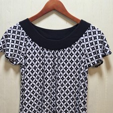 Dressbarn Dress Womens 4P Black Geometric Short Sleeve Jersey Shift Knee Length