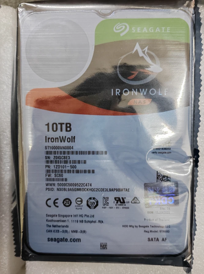 Seagate IronWolf Pro Single 7200RPM 3.5" 10TB ST10000VN0004 SATA NAS HDD - Image 2 of 4