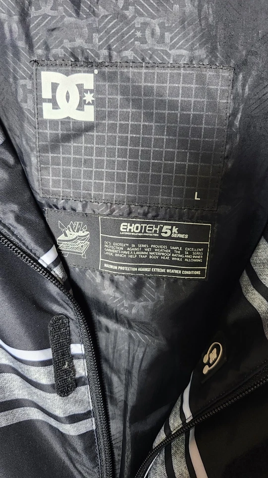 DC Men L Exotex 5k Series Waterproof Winter Snow Ski Strip Hood Zip Logo Jacket - Image 4 of 4