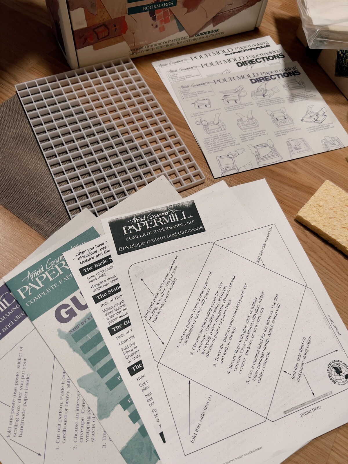 Vintage Arnold Grummers Papermill Papermaking Kit Crafts Cards