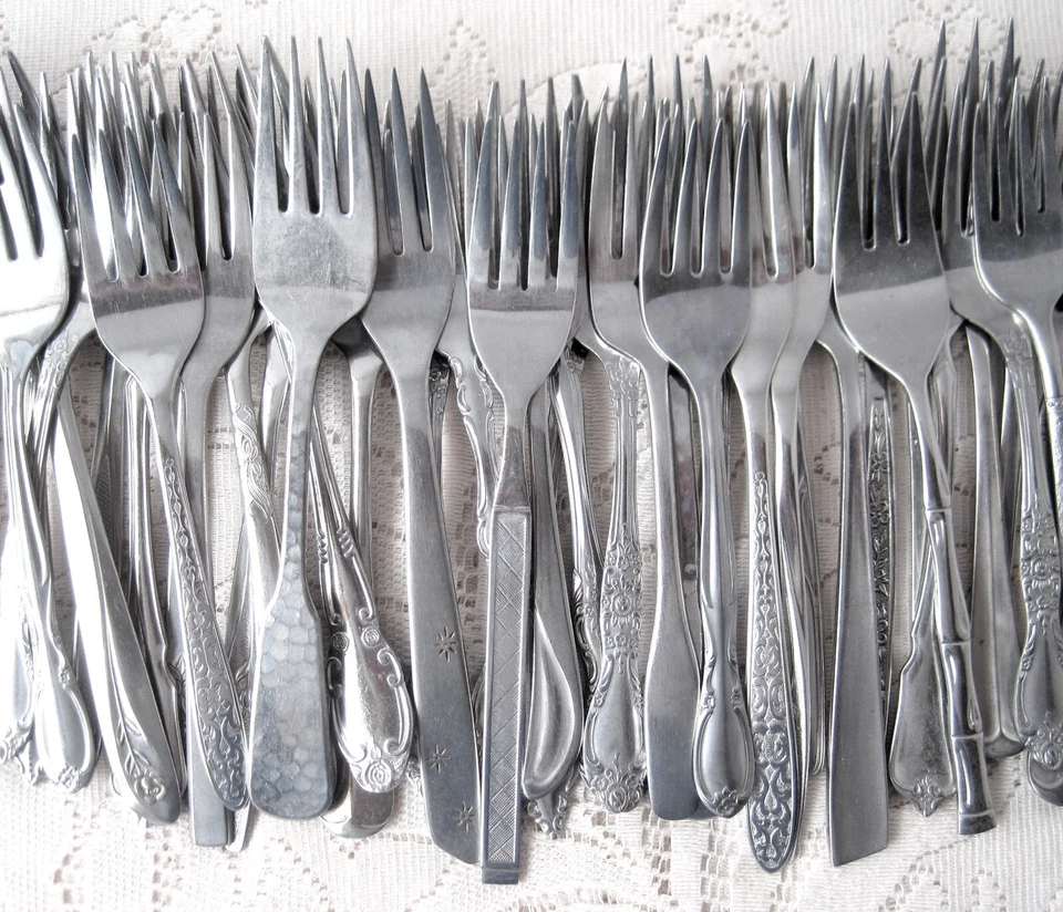 Lote de 75 cubiertos pequeños para ensaladas y postres artesanales de acero inoxidable Foto 3 de 4