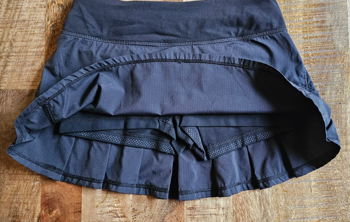 Ivivva by Lululemon Girls Set The Pace Skirt Size 10 Black Pleated Tennis Skort - Picture 3 of 4