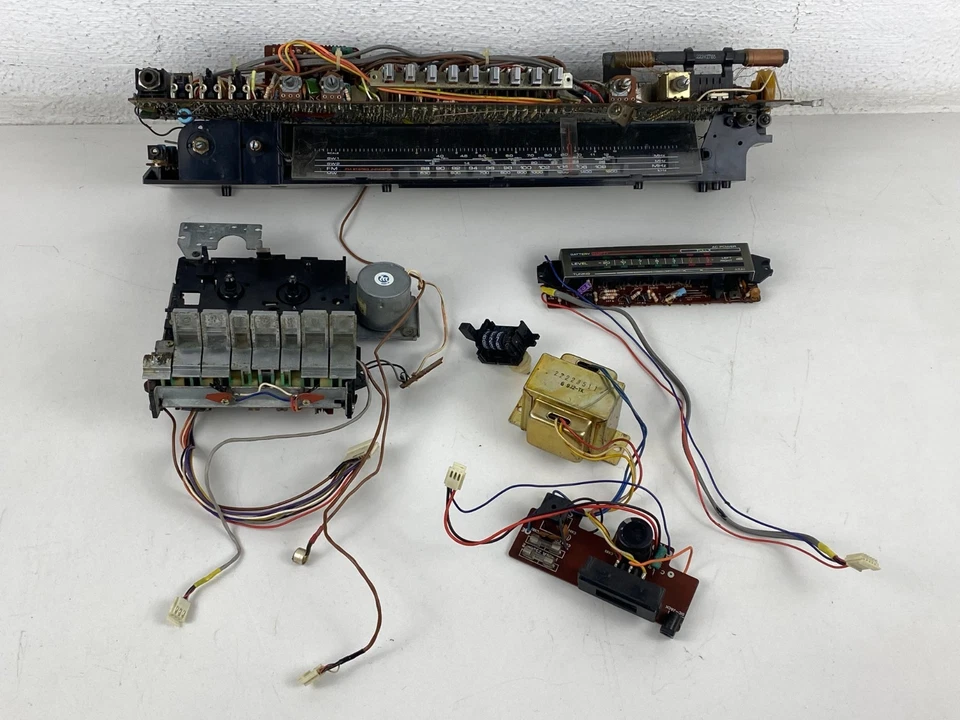 VINTAGE Akai AJ-500FS Boombox Estéreo Radio Cassette Ghettoblaster Repuestos Foto 2 de 4