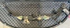 Precision Edge Series 1050S Compound Bow Hunting Bow W/ Hard Case Field Locker