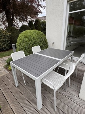 Gartentisch SEGERÖN Ikea inclusive 4 Ikeastühle TORPARO, neuwertig
