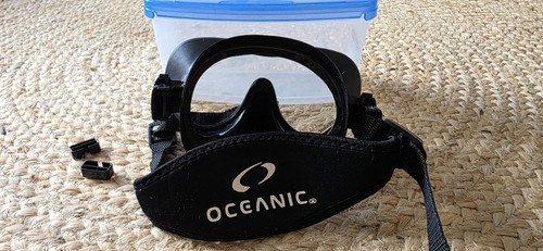 Oceanic Mini Shadow Mask Neo Strap Black Scuba Mask - Picture 3 of 6