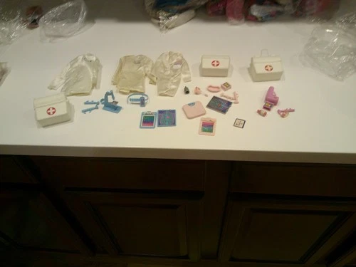 Vintage 1987 Doctor Barbie  Medical Bag accessories & Dr Ken Jacket SHOWN   (L6)