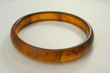 Vintage BAKELITE Amber Rootbeer Swirl Bangle Bracelet 12 Grams Simichrome Tested