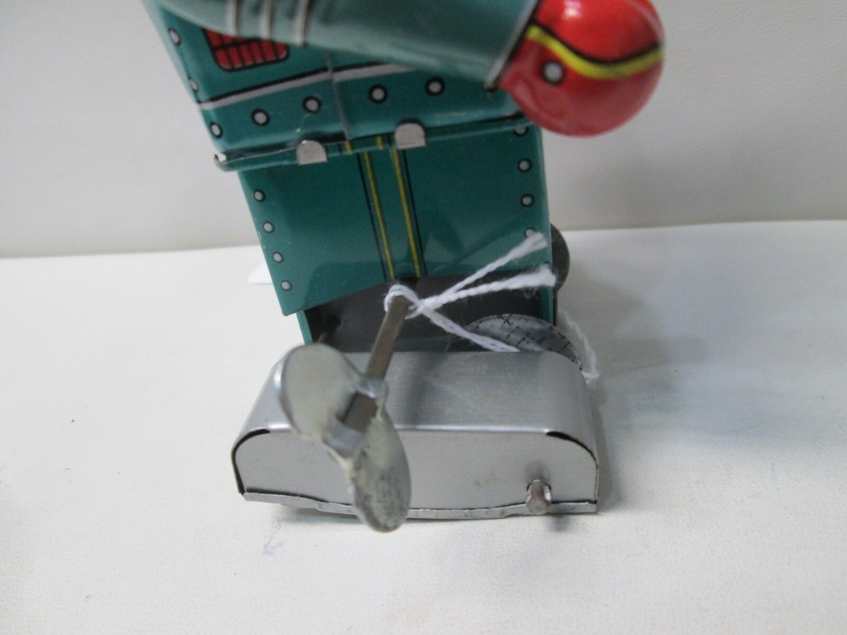 Vintage Japan Tin Wind Up Robot Toy #8 | eBay