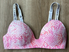 Victoria's Secret t-shirt lightly lined wireless bra size 32C