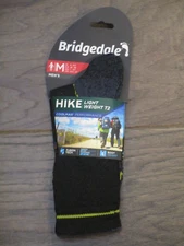 BRIDGEDALE MEN'S HIKE LIGHTWEIGHT T2 BOOT HEIGHT BLACK SOCKS  SIZE MEDIUM