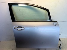Porte avant et accessoires Toyota VERSO