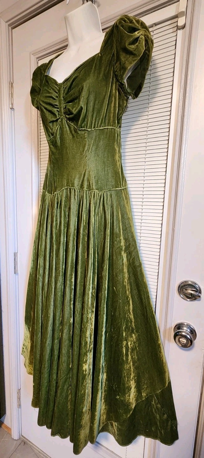 Vintage 1930's Green Velvet Gown Small