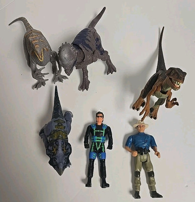 Jurassic Park Toy Lot Various years  Dinosaur &Men Figurine Action Figure Lot